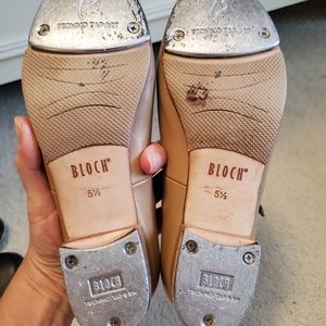 Bloch tan tap shoes size 5.5